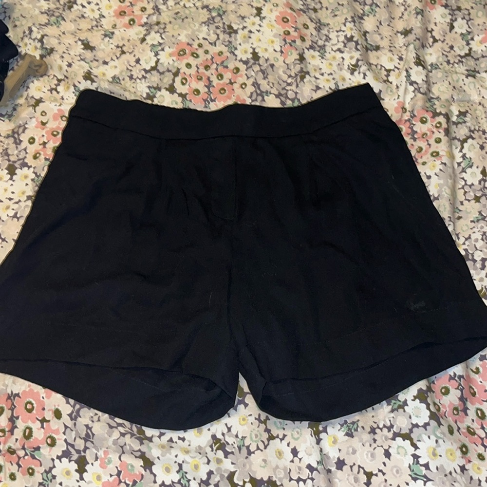 Women’s black Jacqueline De Young pull on shorts